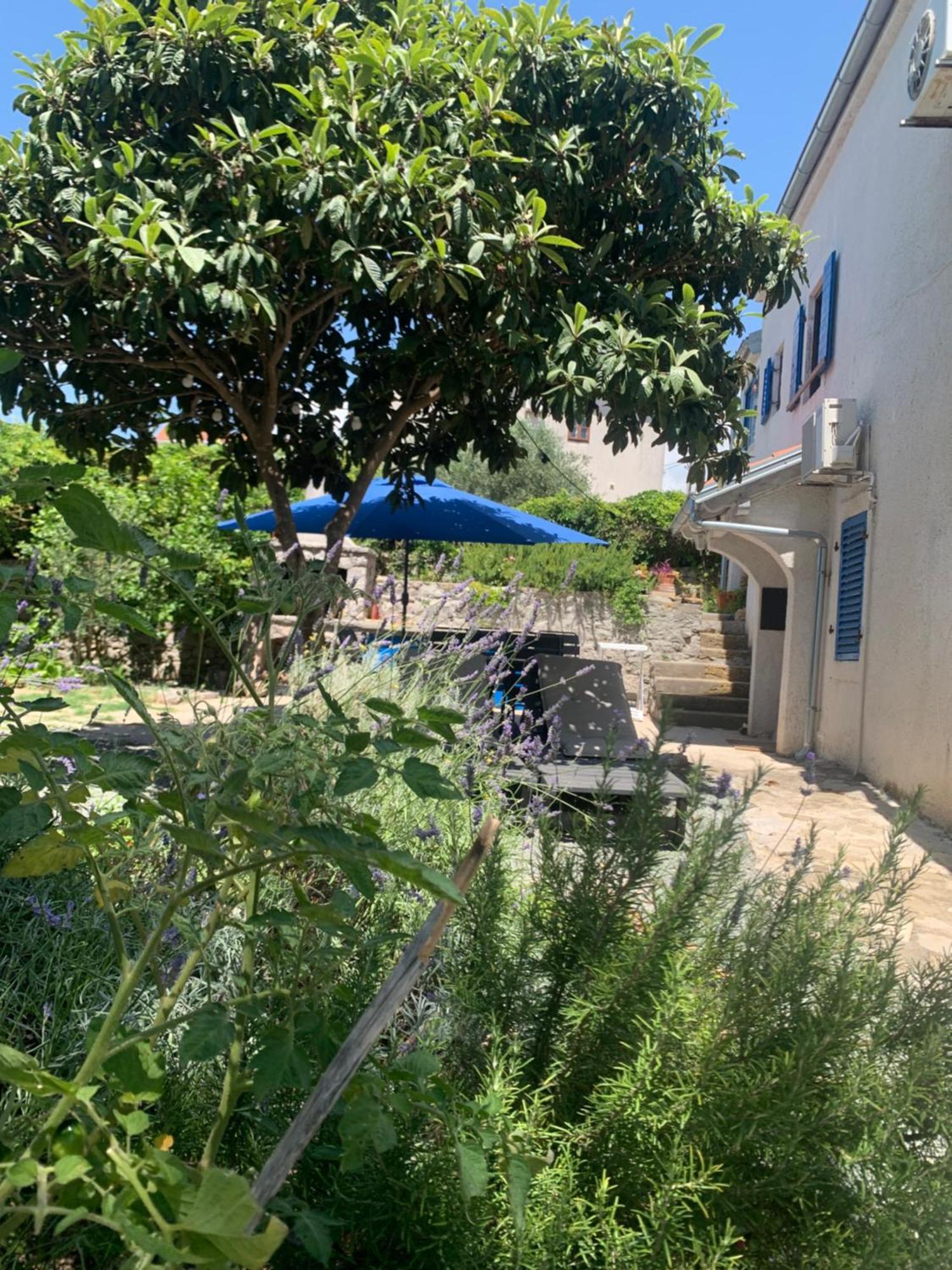 Lili Apartments, Sv Dunata 18 Kornić エクステリア 写真