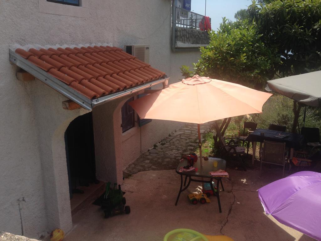 Lili Apartments, Sv Dunata 18 Kornić エクステリア 写真