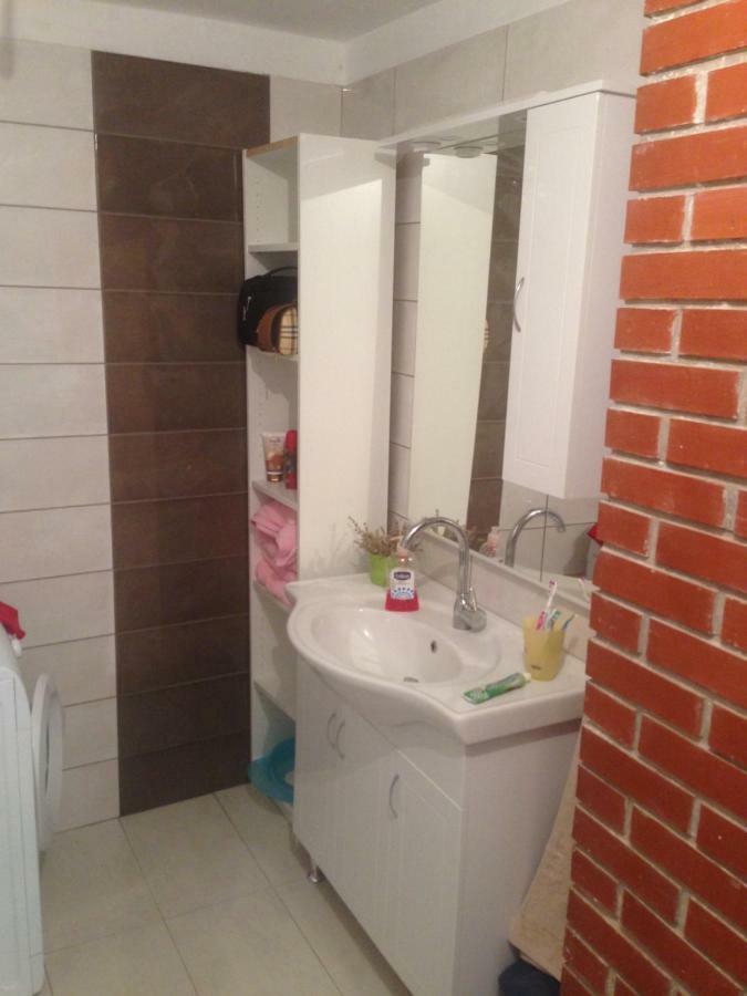 Lili Apartments, Sv Dunata 18 Kornić エクステリア 写真